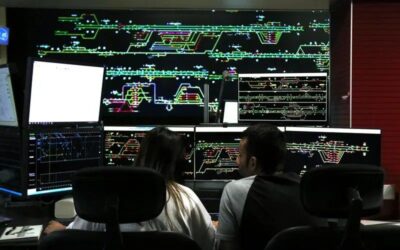El centre de circulació d’Adif a l’estació de França mou 1.200 trens cada dia, una setantena de manera simultània