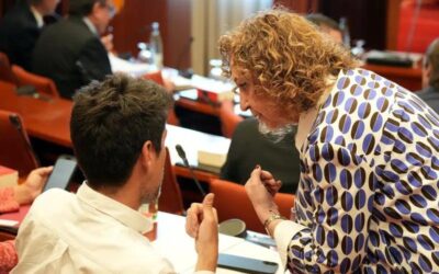 ERC i Comuns exigeixen al Govern que «rectifiqui» la prova pilot que preveu mossos de paisà a instituts