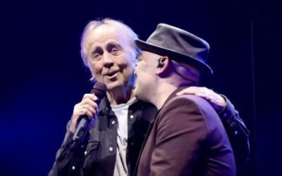 Jofre Bardagí puja a l’escenari de Paral·lel 62 amb Joan Manuel Serrat per a culminar el seu homenatge personal