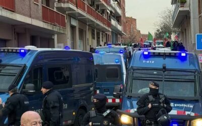 Exigeixen a l’Agència Catalana de l’Habitatge que compri el bloc 8 de Manresa abans de dilluns, quan acaba el termini