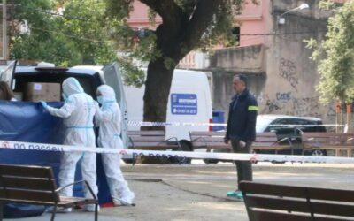 Un home mata a ganivetades la seva exparella en ple carrer a Figueres i la policia el deté al mateix lloc dels fets