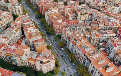 Un estudi alerta que la gentrificació d’alguns barris de Barcelona també afecta les escoles