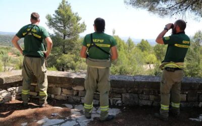 La calor rècord de maig avança un mes la campanya de vigilància d’incendis forestals