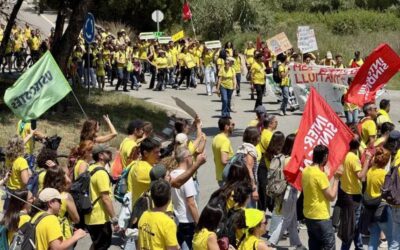 La consulta del preacord amb Educació començarà dilluns i els sindicats majoritaris desconvoquen les vagues fins dijous