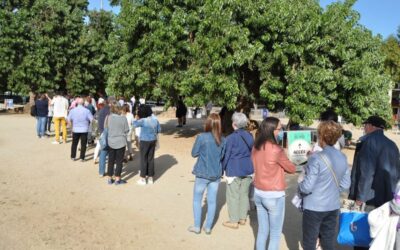 Els veïns del Park Güell asseguren que la situació és «insostenible» i exigeixen mesures contra el «turisme massiu»