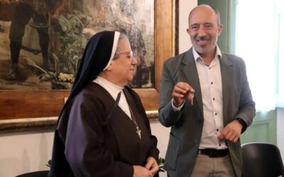 L’Ajuntament de Manresa signa la compra del convent de les Caputxines per més d’1,4 milions