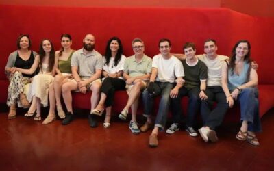 La Beckett i el Grec presenten ‘El número setze dels arcans majors’, una festa amb hippies, mags i desertors de l’URSS
