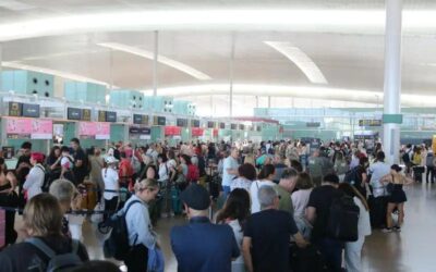 L’aeroport de Barcelona frega els 5,9 milions de passatgers al juliol, un 6 % més