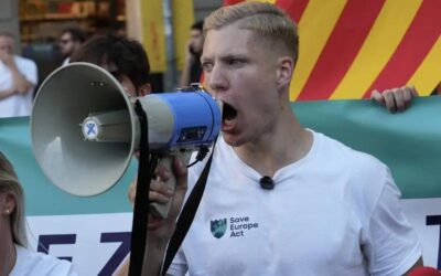 Els Comuns denuncien a la Generalitat la concentració de Save Europe Act a Barcelona