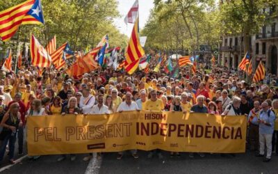 Unes 45.000 persones participen en la manifestació de les entitats a Barcelona per la Diada