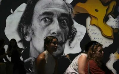 L’univers de Dalí arriba al barcelonès Passeig de Gràcia amb una experiència immersiva