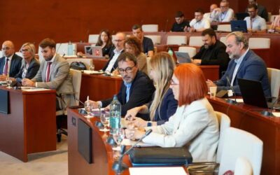 Junts, ERC, els Comuns i la CUP qüestionen que Ferran López dirigeixi els Mossos perquè és un agent «en actiu»