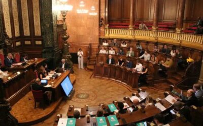 Barcelona pujarà recàrrec turístic als creueristes d’escala de 5 a 24 euros fins al 2030
