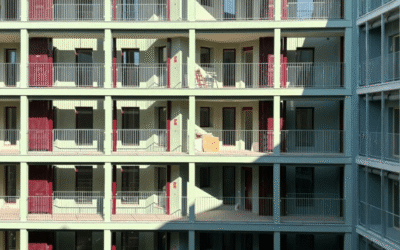 Front comú d’entitats i cooperatives contra la cessió de 1.000 habitatges protegits a operadors privats a Barcelona