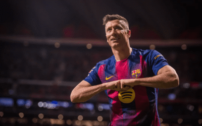 1-2. Lewandowski enfila la Lliga