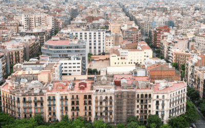 Almenys 12 comunitats de propietaris de Barcelona ja han demanat la subvenció per prohibir pisos turístics a la finca