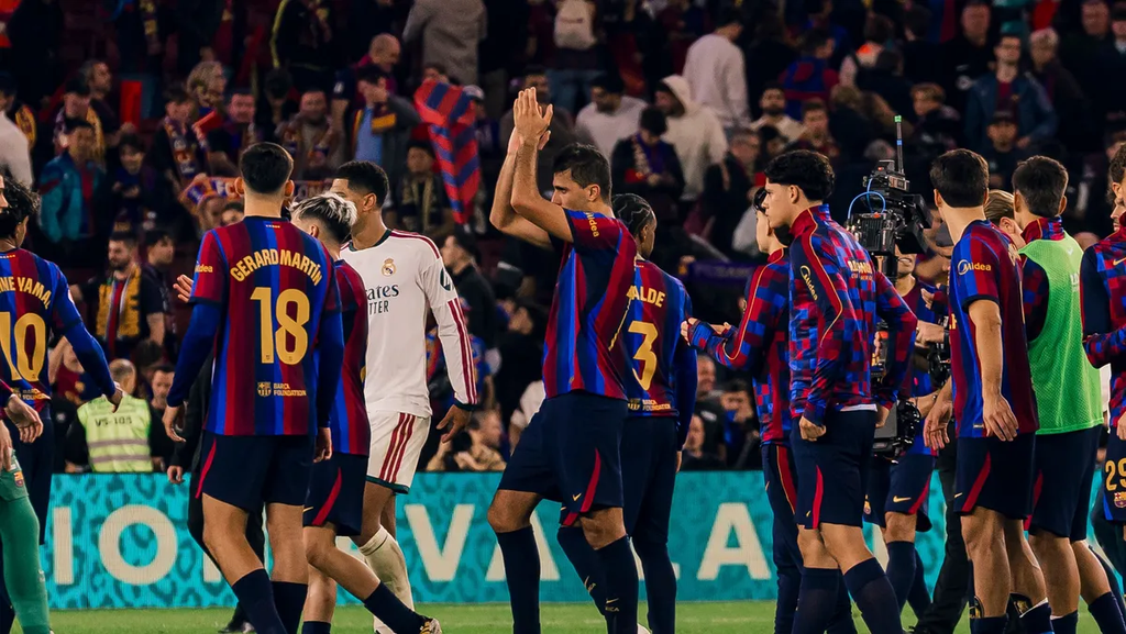 1-2. Mbappe electrocuta el Barça
