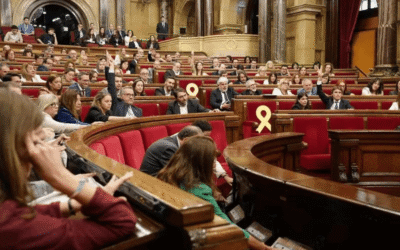 Junts vol que el Parlament constati que Illa «subordina» els interessos de Catalunya a la seva «lleialtat» a Sánchez